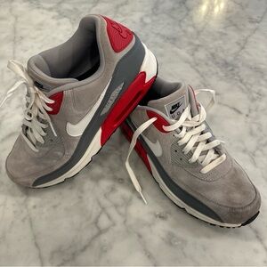 Nike Air Max men’s sneakers uga Georgia 10.5